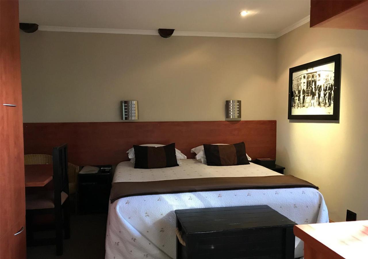 A La Martha'S Air-Port Guest House Port Elizabeth Dış mekan fotoğraf